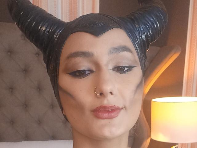 FloraSaenz - Élő pornó és szexkamera - 23076961