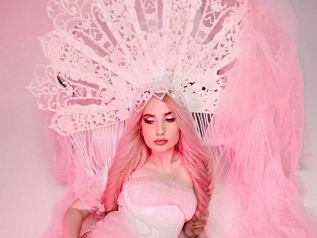 ElzaKomx - Live porn &amp; sex cam - 23078365