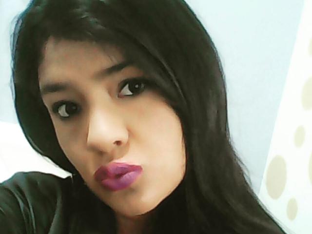 ArianithaXox - Live porn &amp; sex cam - 23087521