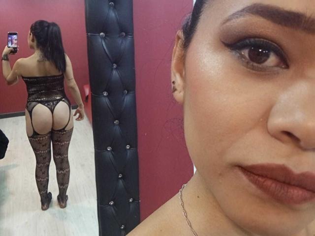 MistressVictoriaa - Live porn &amp; sex cam - 23090513