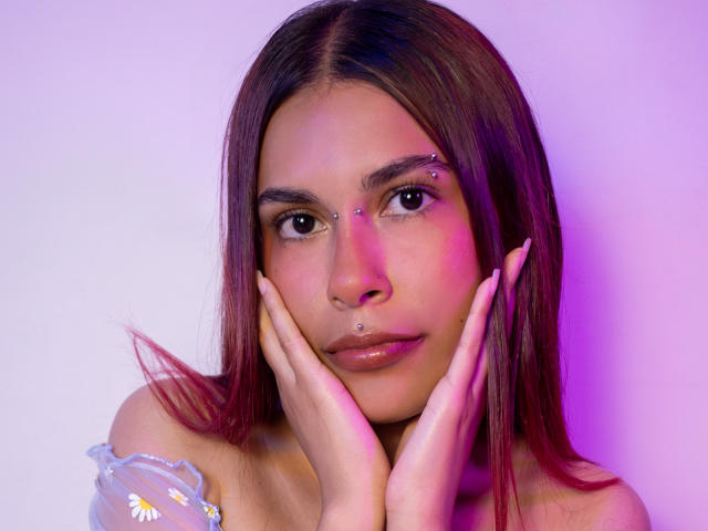 EmmaZade - Sexe cam en vivo - 23091985