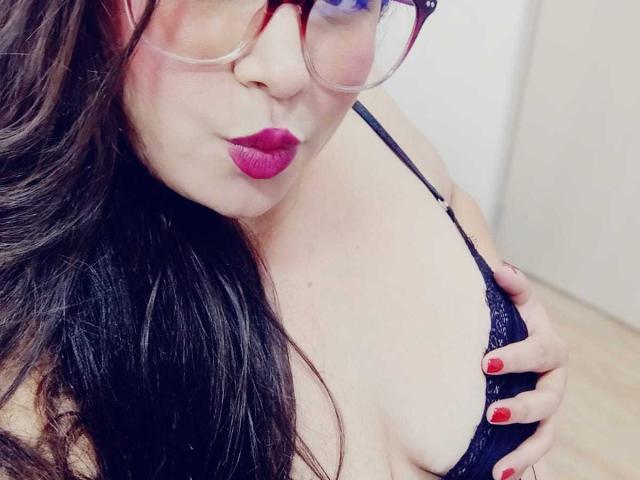 LillyBigTtock - Live porn &amp; sex cam - 23093133