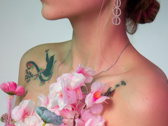 LissyHoffman - Live porn &amp; sex cam - 23093385