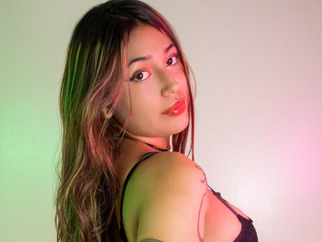 KatianPierce - ライブポルノ&amp;セックスカム - 23096957