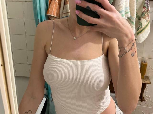 VikkyLikky - Live porn &amp; sex cam - 23102281