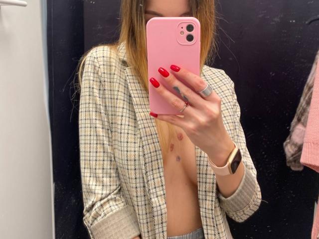 VikkyLikky - Live porn &amp; sex cam - 23102513