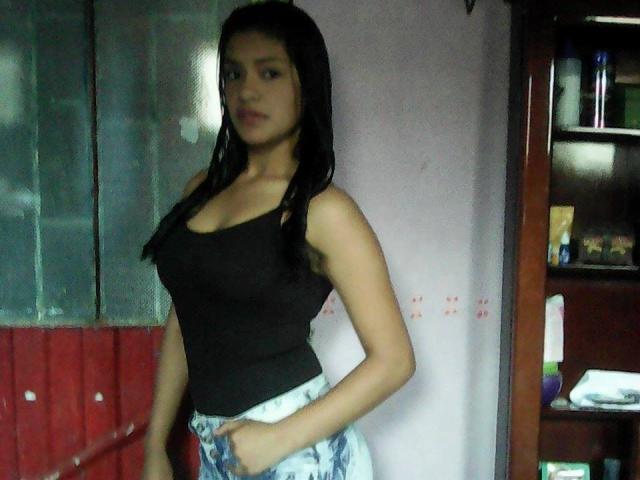 ArianithaXox - Live sexe cam - 23103493