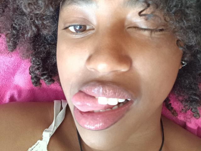 LaMetisseFrenchy - Live sexe cam - 23105413