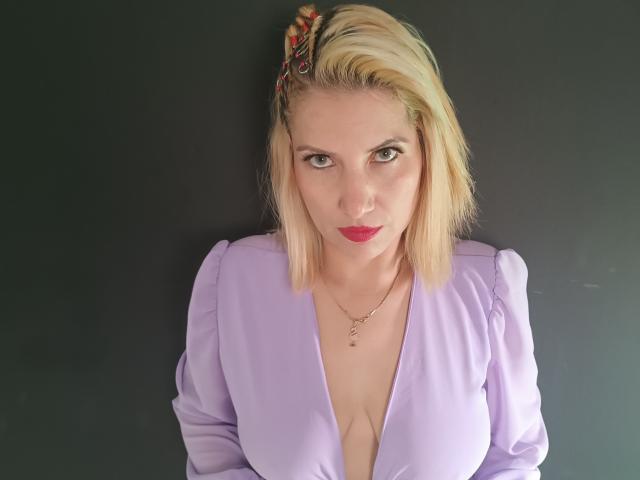 GiuliaAddams - Live porn &amp; sex cam - 23108517