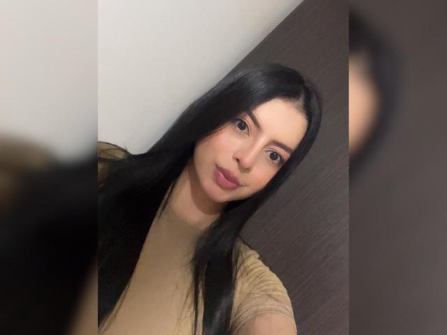 IsabellaJames - сексуальная веб-камера в реальном времени - 23112553