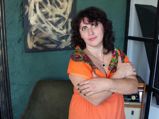 LuciaMii - Porno na żywo i seks kamera - 23121129