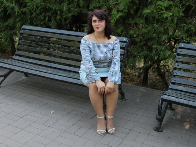 LuciaMii - Sexe cam en vivo - 23121333