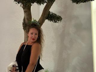 UniverseAmanda - Live porn &amp; sex cam - 23121837