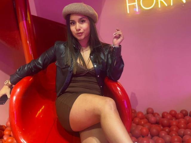 SarahOrtiz - Live porn &amp; sex cam - 23123169