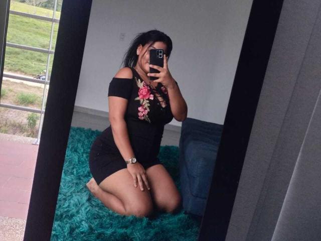 EvaCandyslave - Live porn &amp; sex cam - 23126509