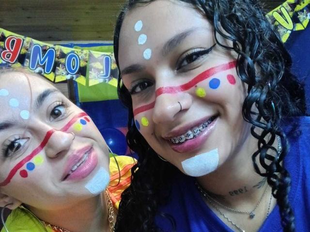 SweetThreeBebes - Camera khiêu dâm &amp; quyến rũ trực tiếp - 23128337