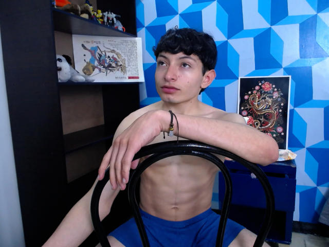 ChrisJustiin - Live porn &amp; sex cam - 23129649