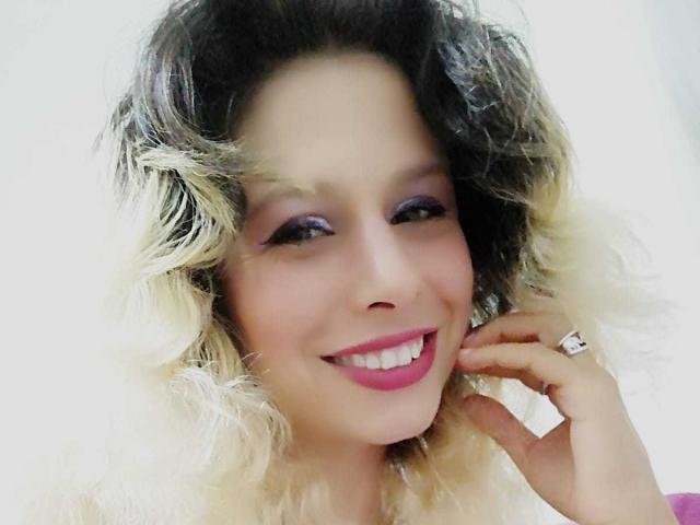 MagentaApern - Live porn &amp; sex cam - 23130181