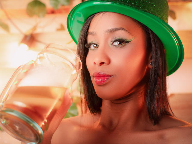 MaraFalcon - сексуальная веб-камера в реальном времени - 23130193