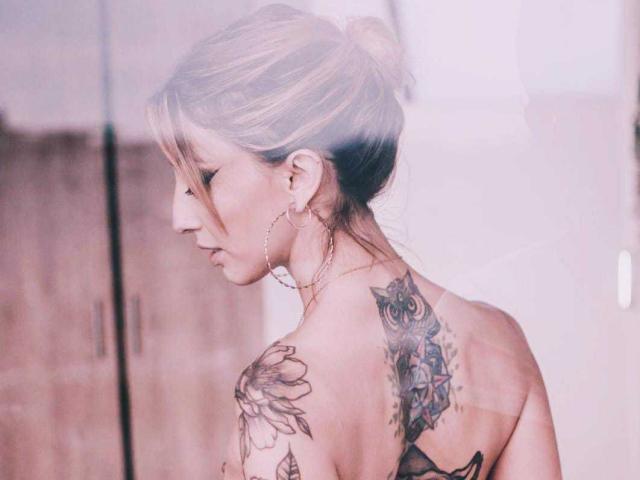 MiahParker - Live porn &amp; sex cam - 23133561