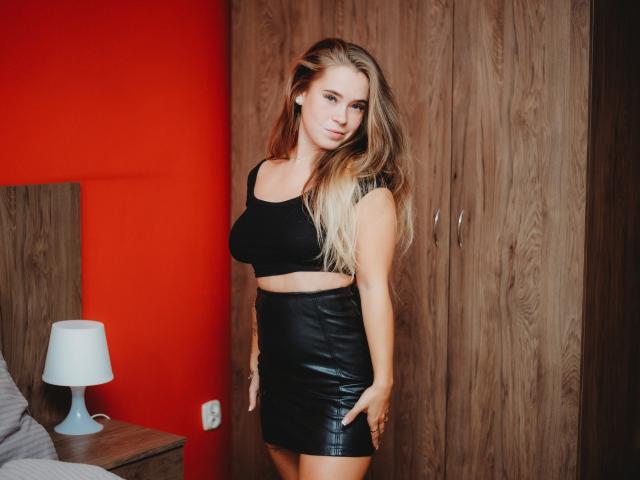 AvaHoney69 - Live porn &amp; sex cam - 23136525