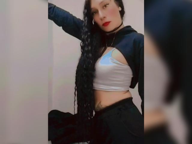 LannaMarks - Live sex cam - 23137121