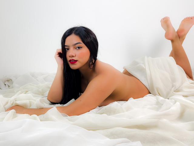 AmelieFoxy - Live porn &amp; sex cam - 23137857