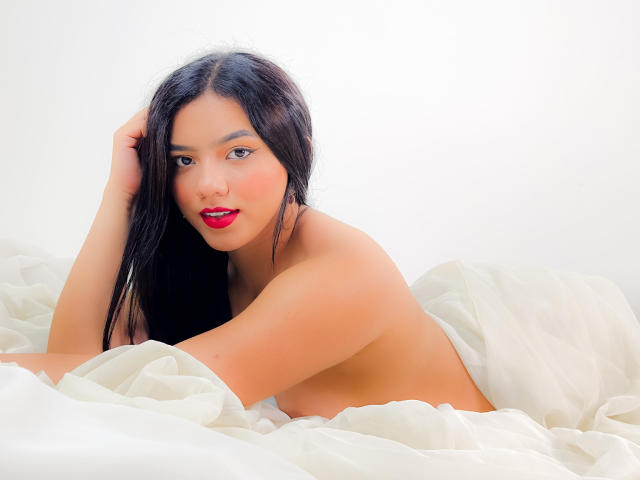 AmelieFoxy - Live porn &amp; sex cam - 23137869