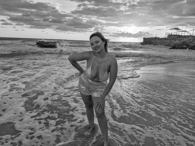 SallyVerda - Live sex cam - 23141381