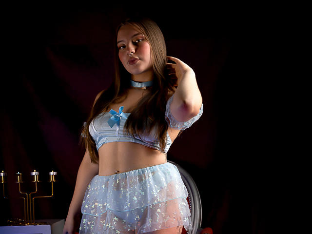 BellaSaeenz - Live porn &amp; sex cam - 23147577