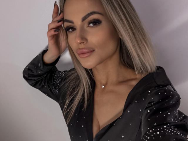 KarolinaBerry - Sexe cam en vivo - 23149013