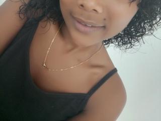 Lunah69 - Live porn &amp; sex cam - 23150249