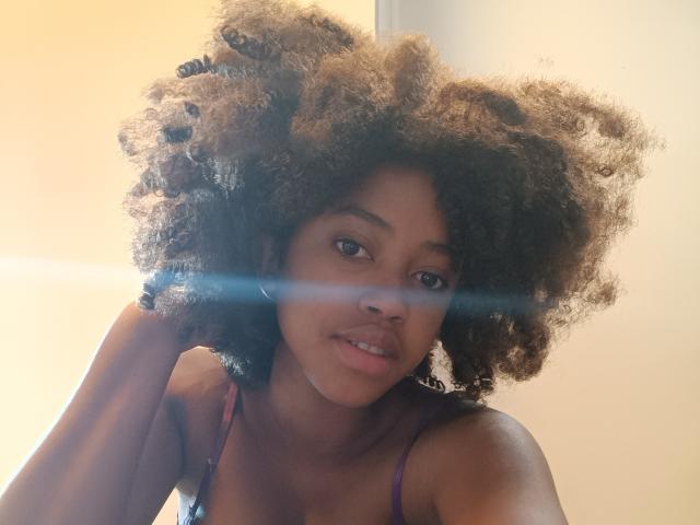 LaMetisseFrenchy - Live porn &amp; sex cam - 23151481