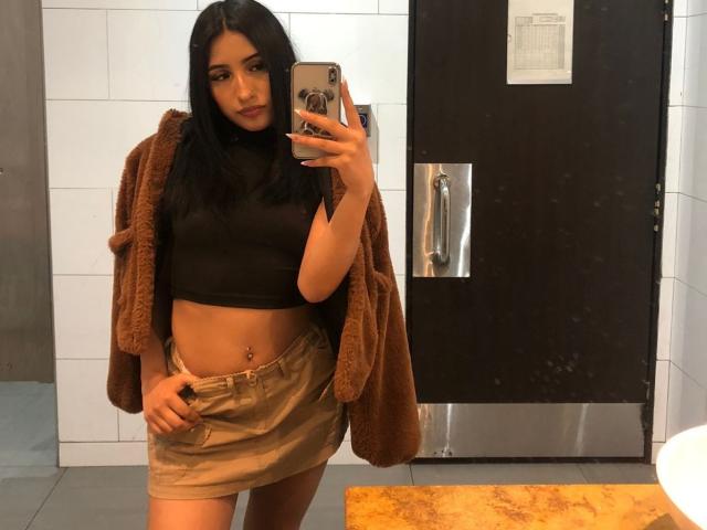 NickiClark - Live porn &amp; sex cam - 23151805