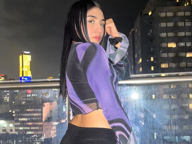 NickiClark - Live porn &amp; sex cam - 23151833