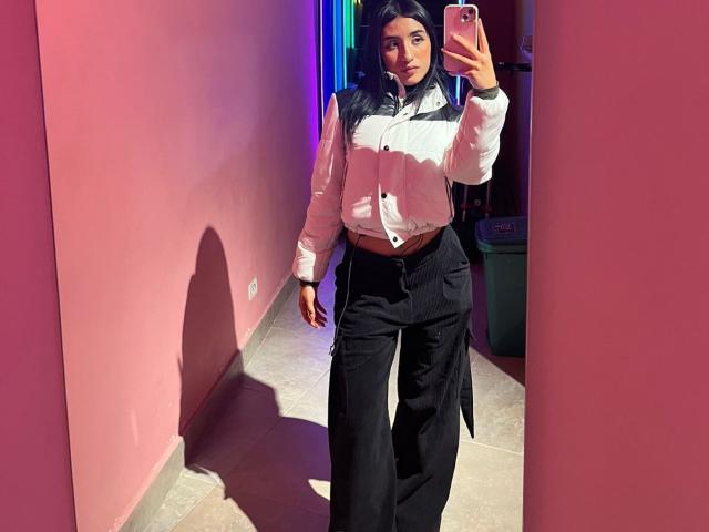 NickiClark - Live Sex Cam - 23151933