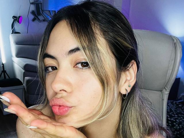 NathalySky - ライブポルノ&amp;セックスカム - 23154317