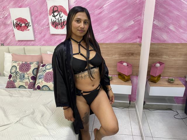 NiaFrost - Live porn &amp; sex cam - 23159057