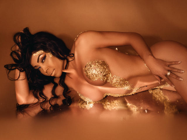 SquirtLatinQueen - Live porn &amp; sex cam - 23159273