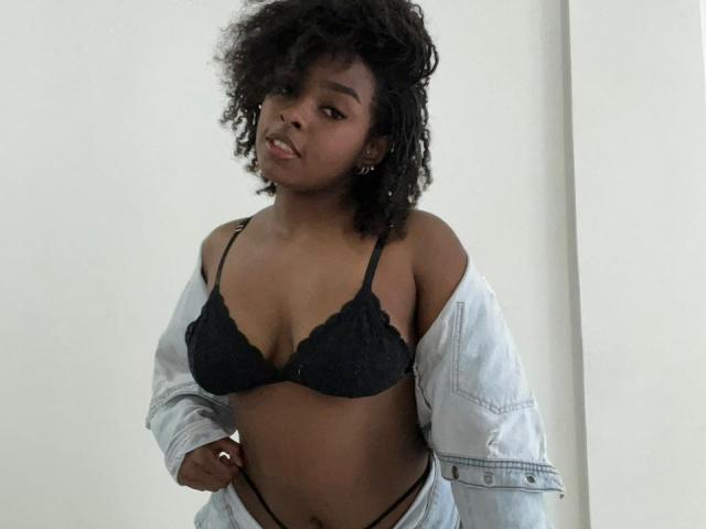 CristalFoss - Élő pornó és szexkamera - 23169129