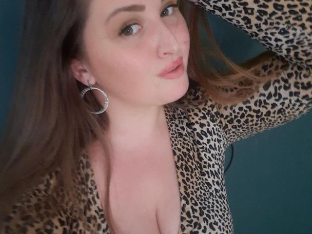 AngelinaGentle - Live porn &amp; sex cam - 23170393