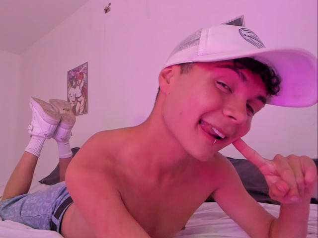 Crushnier - Live porn &amp; sex cam - 23174509