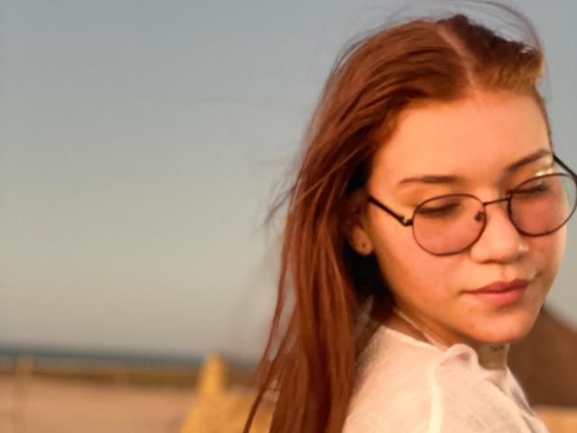 KhalessiHot - Live porn &amp; sex cam - 23178193