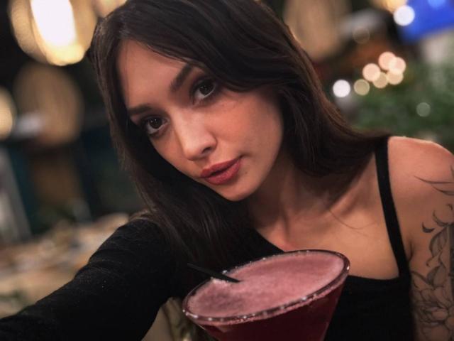 MoniFoxy - Live porn &amp; sex cam - 23180429