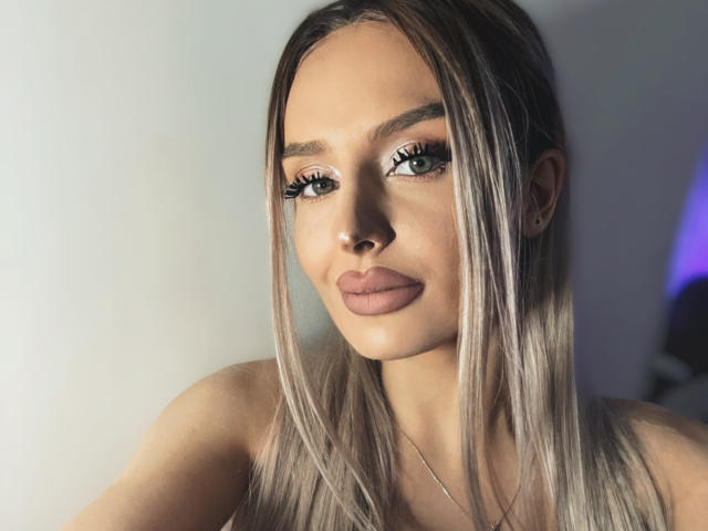 RheaI - Live sex cam - 23182273