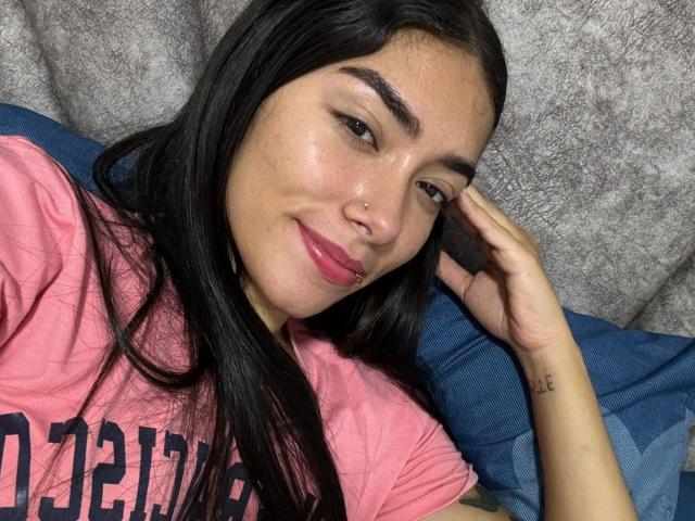 SharonKlart - Live porn &amp; sex cam - 23183409