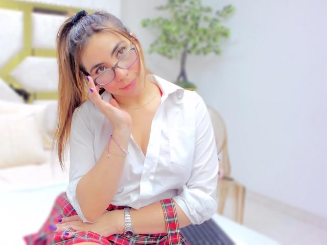 PamelaRaven - Live porn &amp; sex cam - 23189033