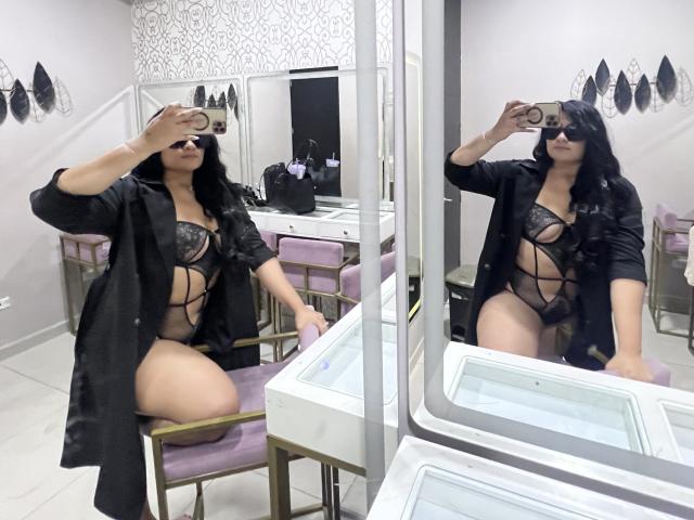 ShiaraRussi - Live sex cam - 23189581