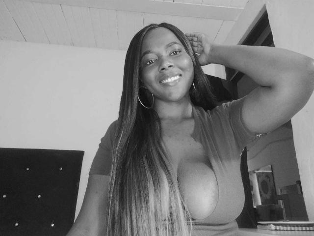 EmiraHot - Live porno og sexkamera - 23191049