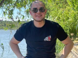 RichardSexy - Live porn &amp; sex cam - 23192709